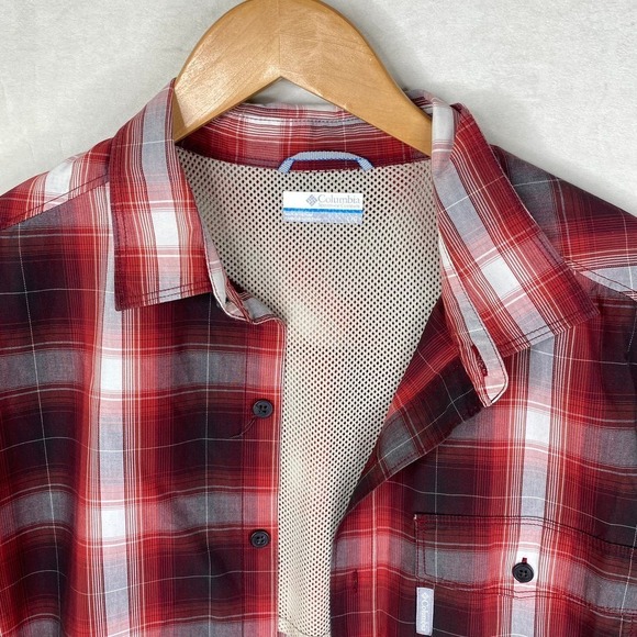 Columbia Red White Checkered Print Vented Back Button Up Shirt Men's Size Large - Picture 3 of 6